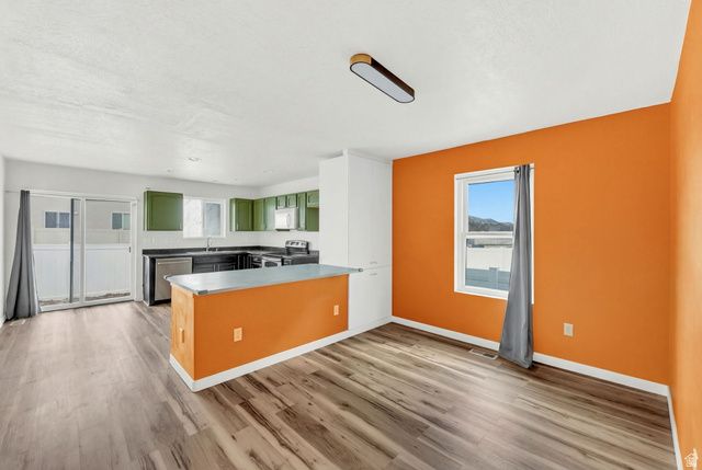 4624 N MAPLE DR, Eagle Mountain, UT 84005