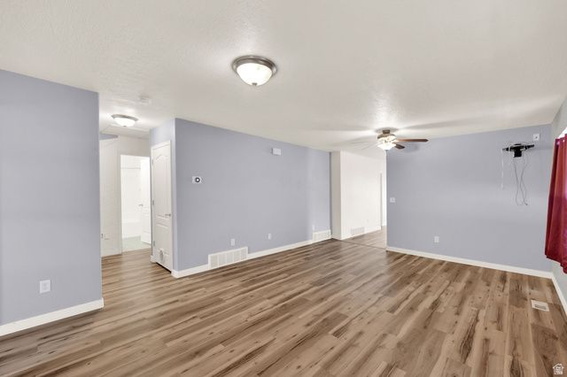 4624 N MAPLE DR, Eagle Mountain, UT 84005