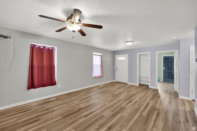 4624 N MAPLE DR, Eagle Mountain, UT 84005