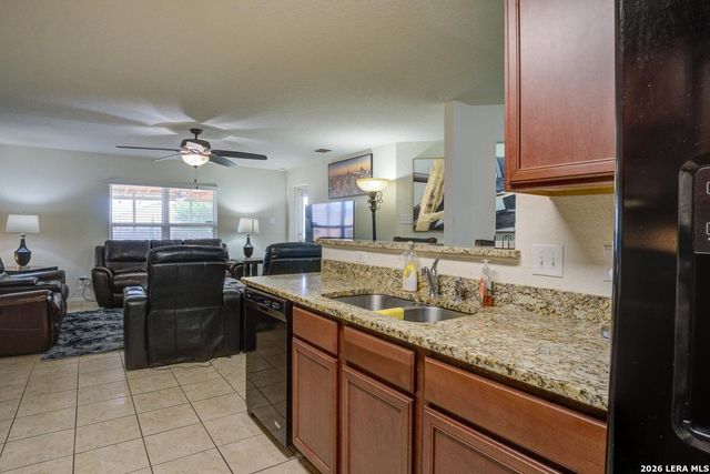 12270 stratsburg, San Antonio, TX 78252