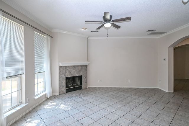 2100 Newport Drive, Flower Mound, TX 75028