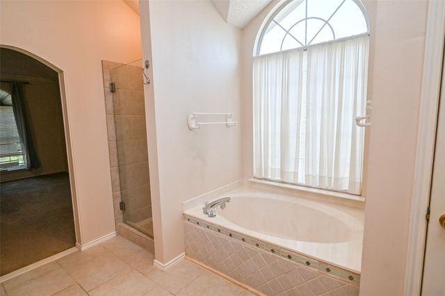 2100 Newport Drive, Flower Mound, TX 75028