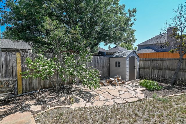 2100 Newport Drive, Flower Mound, TX 75028