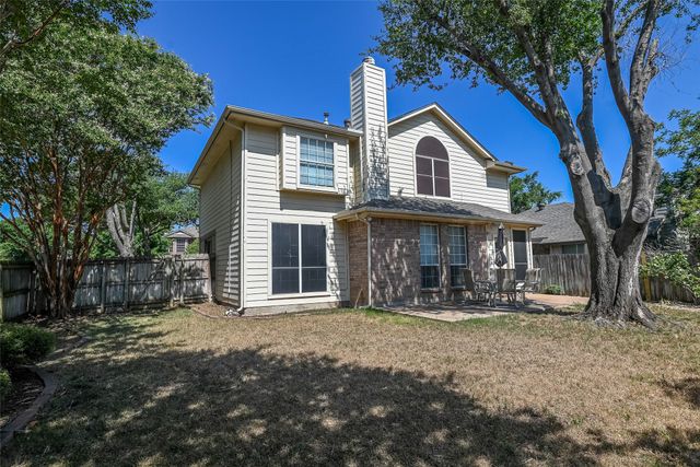 2100 Newport Drive, Flower Mound, TX 75028