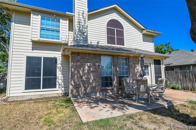 2100 Newport Drive, Flower Mound, TX 75028
