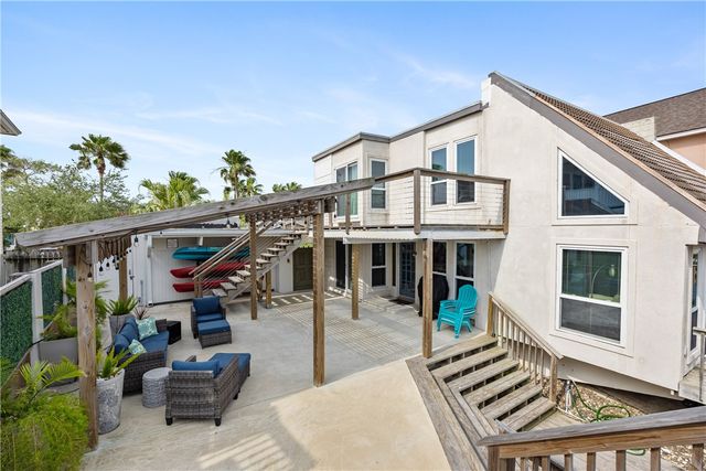 13746 Tajamar Ct, Corpus Christi, TX 78418