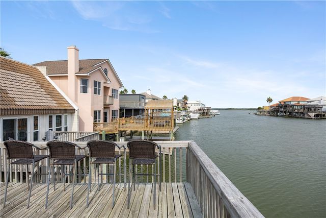 13746 Tajamar Ct, Corpus Christi, TX 78418