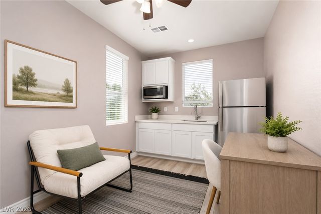 9734 Pacific Pine Street, Las Vegas, NV 89143