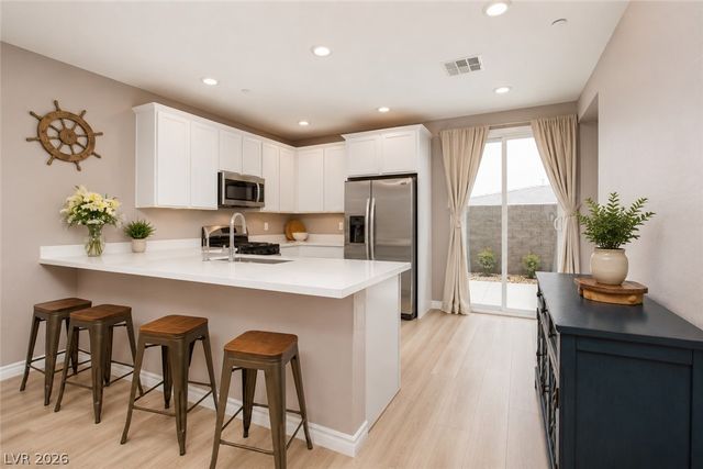 9734 Pacific Pine Street, Las Vegas, NV 89143