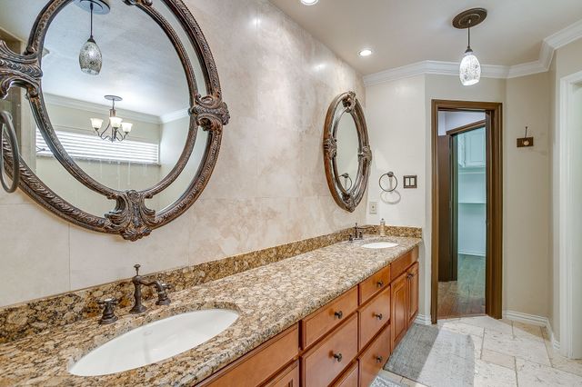 5800 End O Trail, Fort Worth, TX 76112