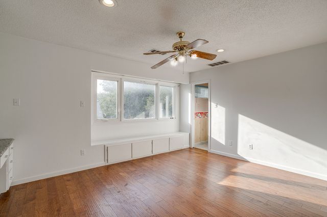 5800 End O Trail, Fort Worth, TX 76112