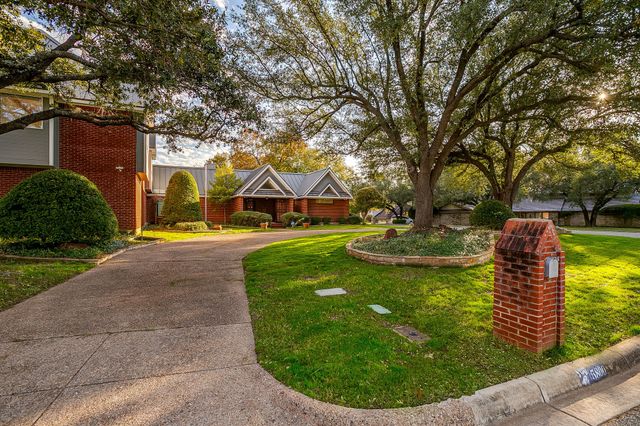 5800 End O Trail, Fort Worth, TX 76112