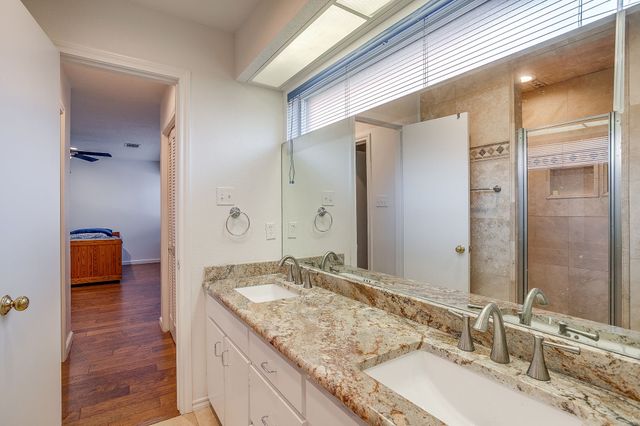 5800 End O Trail, Fort Worth, TX 76112