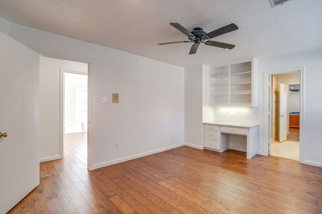 5800 End O Trail, Fort Worth, TX 76112