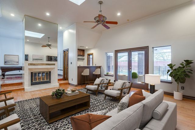 5800 End O Trail, Fort Worth, TX 76112