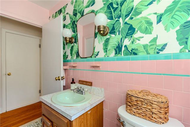 111 Isabella Avenue, Providence, RI 02908