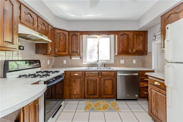 111 Isabella Avenue, Providence, RI 02908