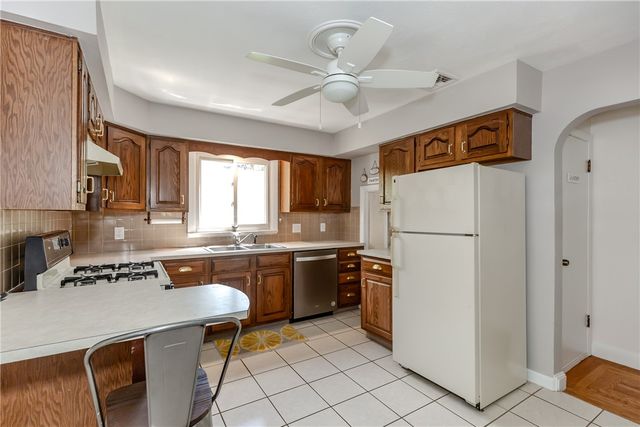 111 Isabella Avenue, Providence, RI 02908