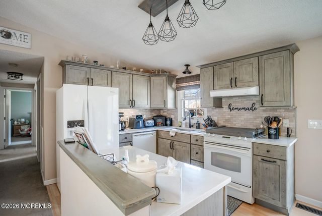 313 Lake Crystalbrook Drive, Little Egg Harbor, NJ 08087