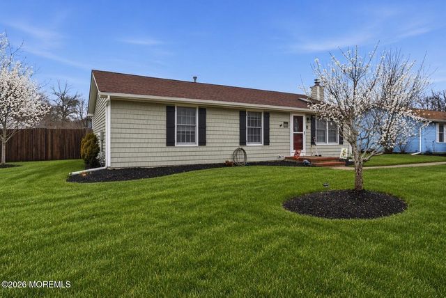 313 Lake Crystalbrook Drive, Little Egg Harbor, NJ 08087