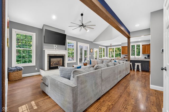 7830 Persimmon Lake Drive, Seymour, IN 47274