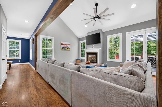 7830 Persimmon Lake Drive, Seymour, IN 47274