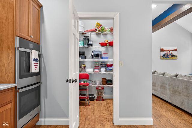 7830 Persimmon Lake Drive, Seymour, IN 47274