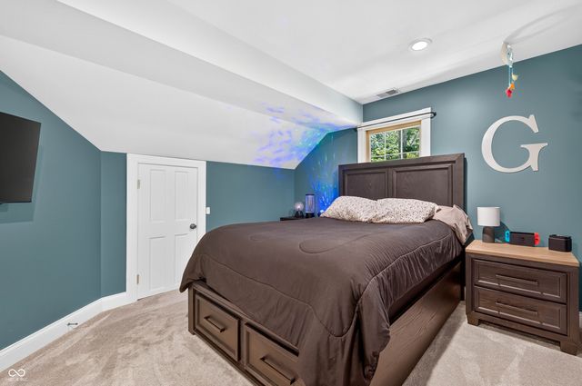 7830 Persimmon Lake Drive, Seymour, IN 47274