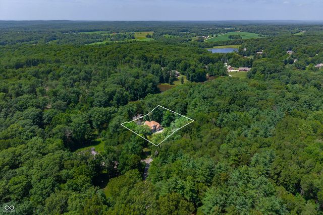 7830 Persimmon Lake Drive, Seymour, IN 47274