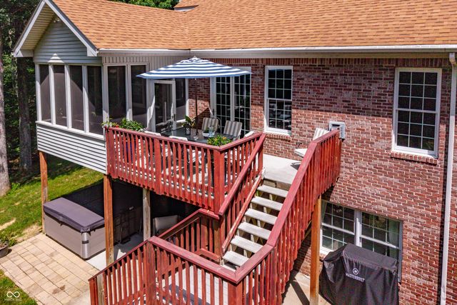 7830 Persimmon Lake Drive, Seymour, IN 47274