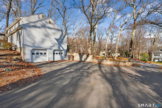 29 Legendary Road, East Lyme, CT 06333
