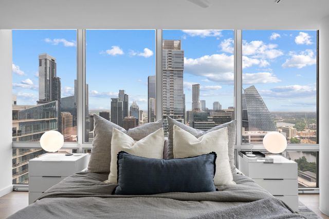 300 Bowie ST PH2, Austin, TX 78703