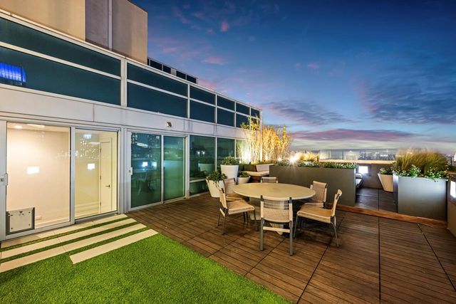 300 Bowie ST PH2, Austin, TX 78703