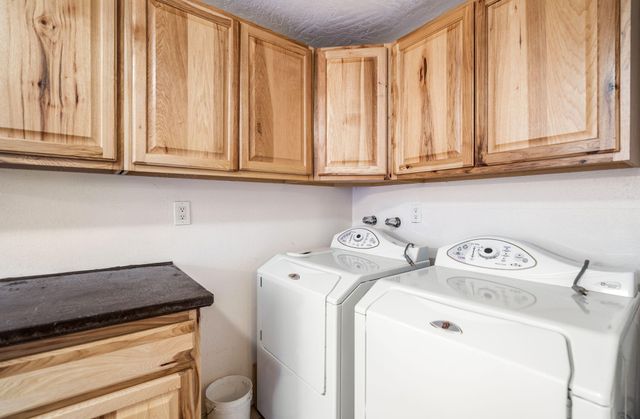 11104 Hume Avenue NE, Albuquerque, NM 87112