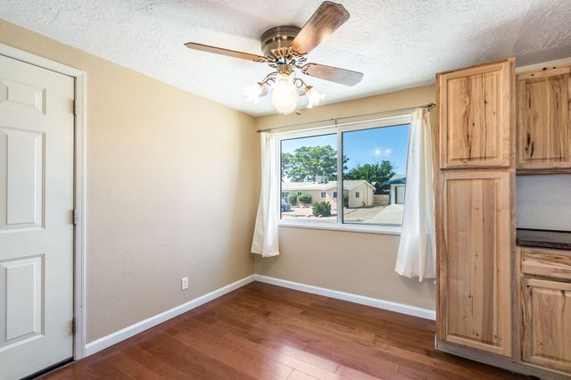 11104 Hume Avenue NE, Albuquerque, NM 87112