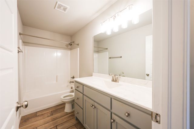 1916 E Tucson Place, Broken Arrow, OK 74011
