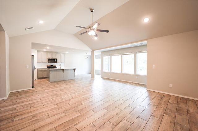 1916 E Tucson Place, Broken Arrow, OK 74011