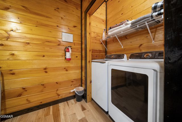 1156 Hemlock Drive, Gatlinburg, TN 37738