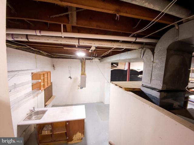 18320 CANDICE DR, Triangle, VA 22172