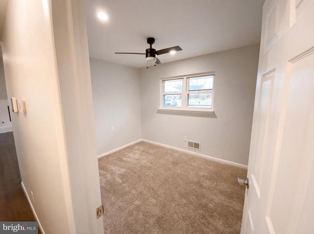 18320 CANDICE DR, Triangle, VA 22172