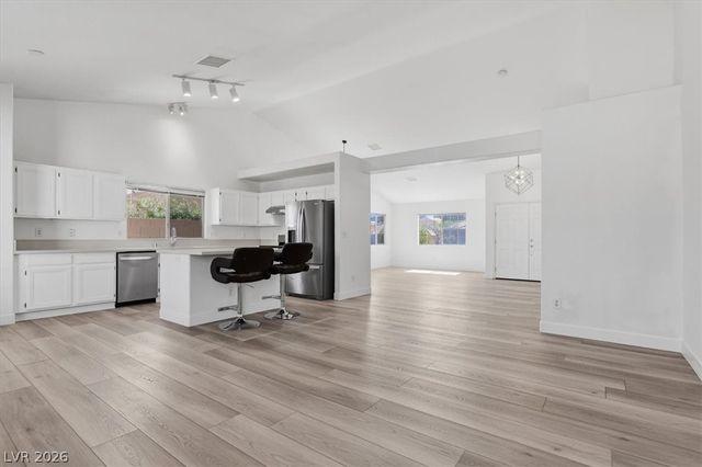 945 Stetson Drive, Henderson, NV 89002