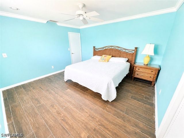 688 W Valley DR, Bonita Springs, FL 34134