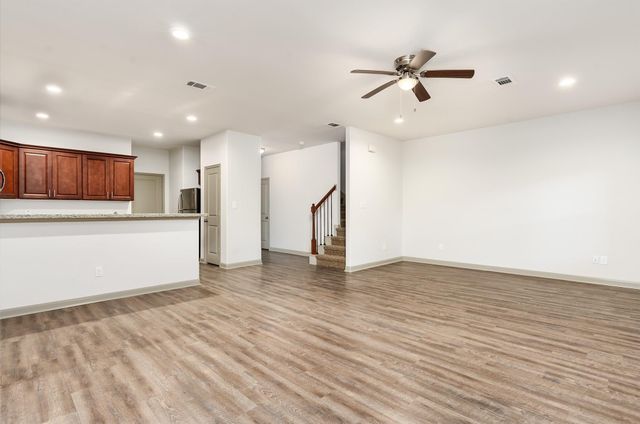 918 Shady Lane A, Conroe, TX 77301