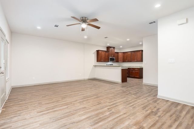 918 Shady Lane A, Conroe, TX 77301