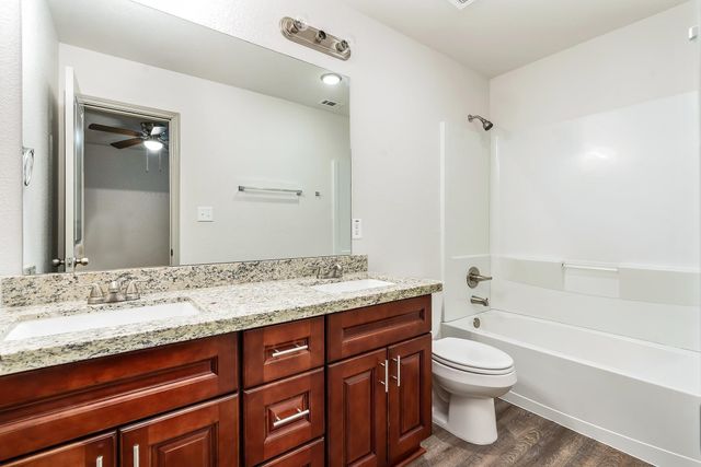 918 Shady Lane A, Conroe, TX 77301