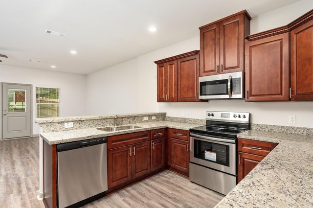 918 Shady Lane A, Conroe, TX 77301