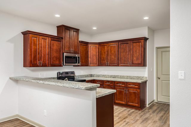 918 Shady Lane A, Conroe, TX 77301