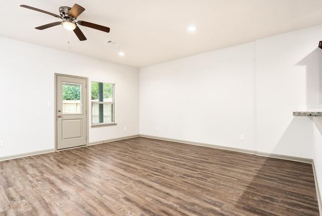 918 Shady Lane A, Conroe, TX 77301