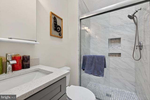 805 BAYRIDGE DR, Gaithersburg, MD 20878