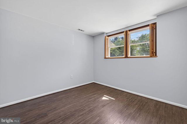 805 BAYRIDGE DR, Gaithersburg, MD 20878